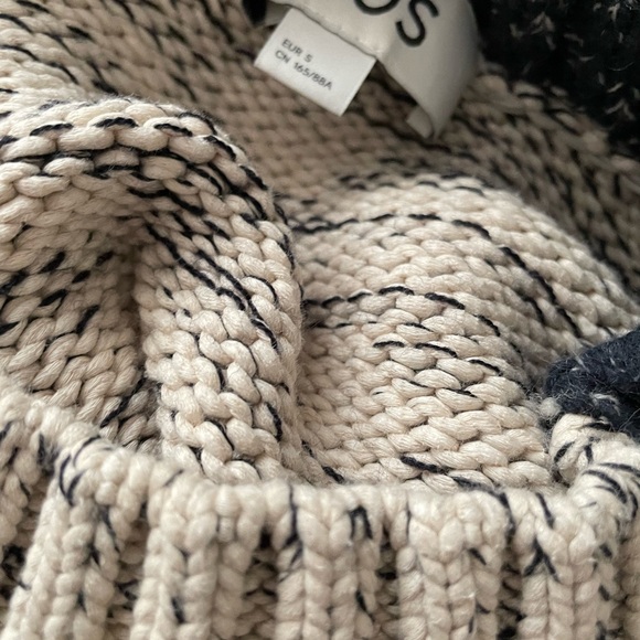 COS Cozy Knit Sweater - Picture 4 of 4